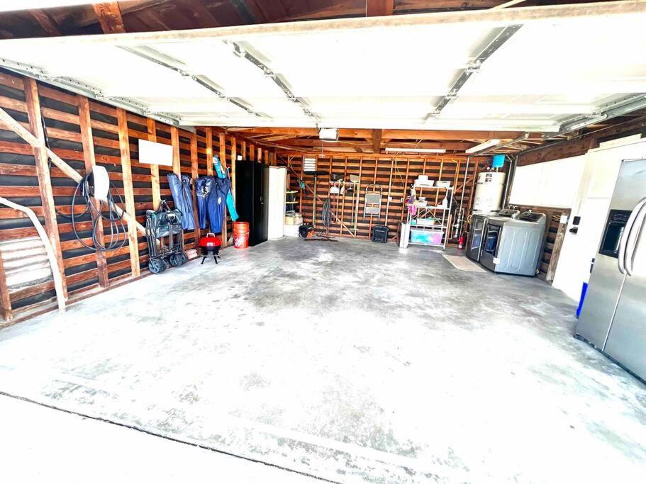 Holiday home Family House With A/c At Mission Bay +garage *